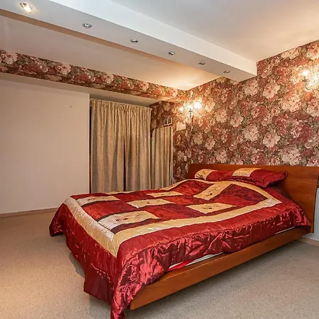 Luxury Apartmens In City Center! Lejlighed